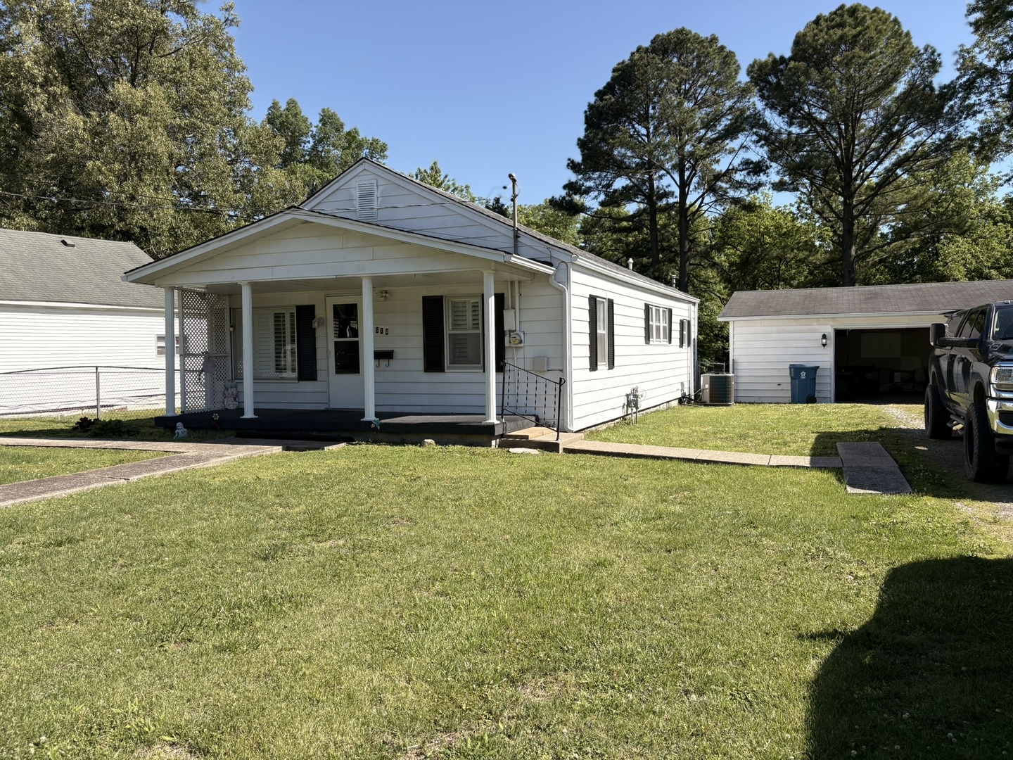 114 W Parrish Street
