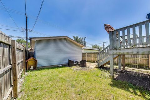 Tiny photo for 4123 N Richmond Street, Chicago, IL 60618 (MLS # 12510344)