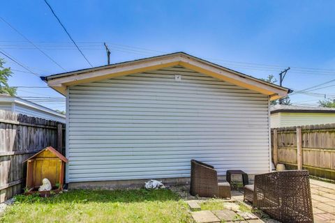 Tiny photo for 4123 N Richmond Street, Chicago, IL 60618 (MLS # 12510344)