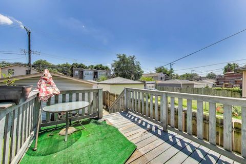 Tiny photo for 4123 N Richmond Street, Chicago, IL 60618 (MLS # 12510344)