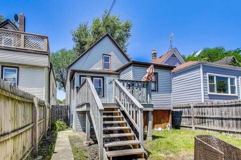 Tiny photo for 4123 N Richmond Street, Chicago, IL 60618 (MLS # 12510344)