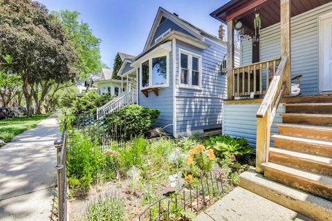Tiny photo for 4123 N Richmond Street, Chicago, IL 60618 (MLS # 12510344)