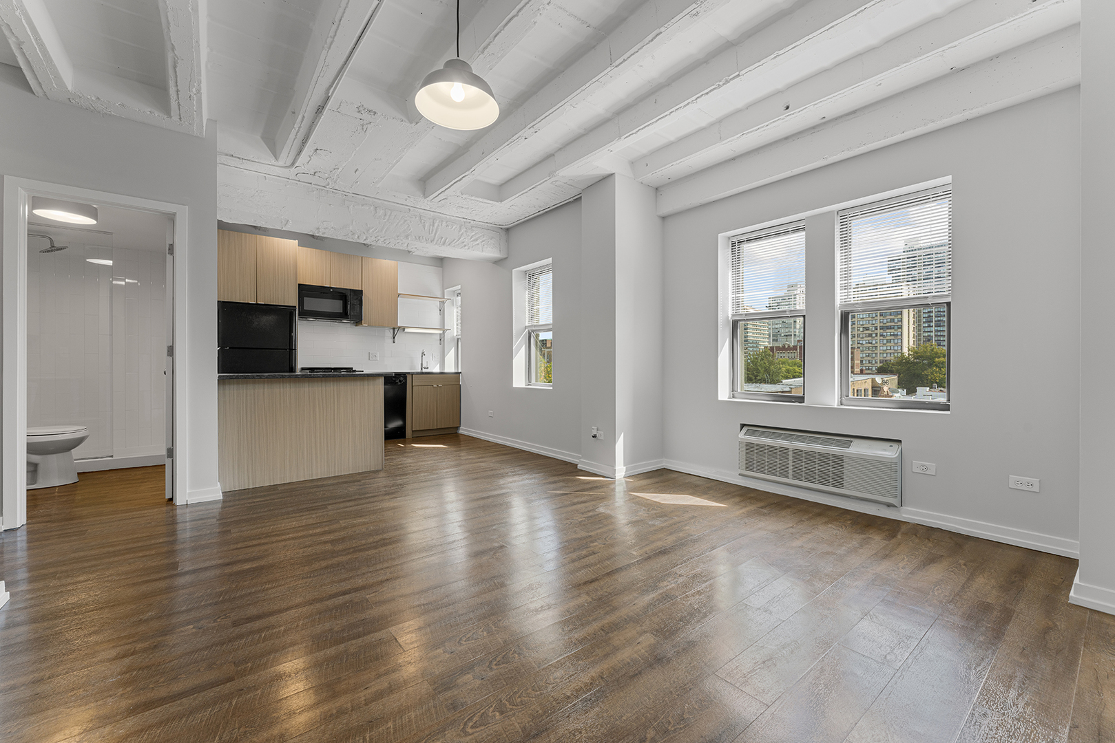 5718 N Winthrop Avenue 802