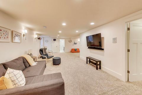 Tiny photo for 1044 N Knight Avenue, Park Ridge, IL 60068 (MLS # 12487254)