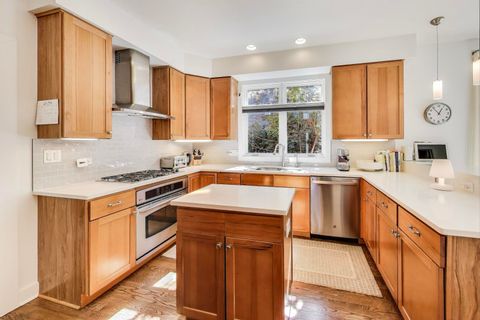 Tiny photo for 1044 N Knight Avenue, Park Ridge, IL 60068 (MLS # 12487254)