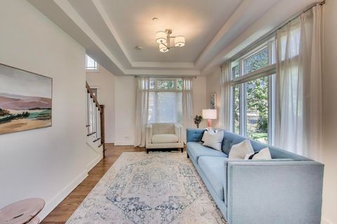 Tiny photo for 1044 N Knight Avenue, Park Ridge, IL 60068 (MLS # 12487254)