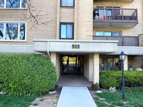 900 S River Road 3A Des Plaines IL 60016