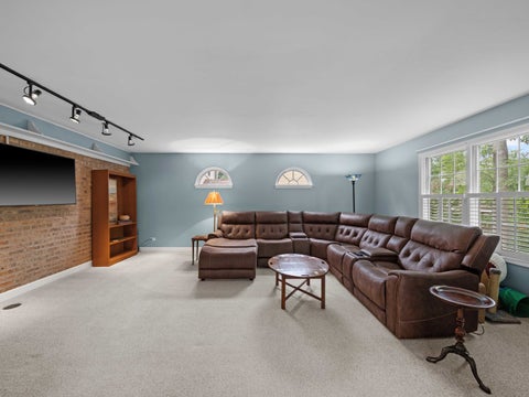 Tiny photo for 2126 Hickory Court, Glenview, IL 60025 (MLS # 12734928)