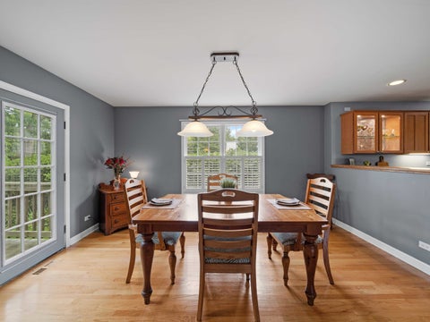 Tiny photo for 2126 Hickory Court, Glenview, IL 60025 (MLS # 12734928)
