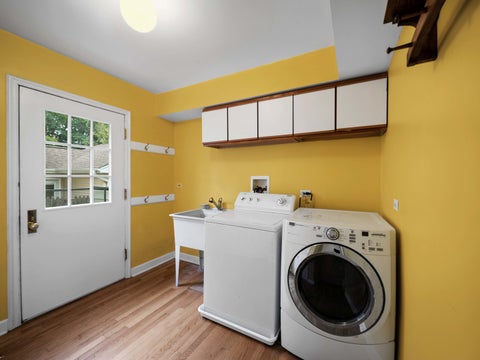 Tiny photo for 2126 Hickory Court, Glenview, IL 60025 (MLS # 12734928)