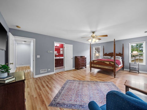 Tiny photo for 2126 Hickory Court, Glenview, IL 60025 (MLS # 12734928)