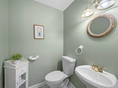 Tiny photo for 2126 Hickory Court, Glenview, IL 60025 (MLS # 12734928)