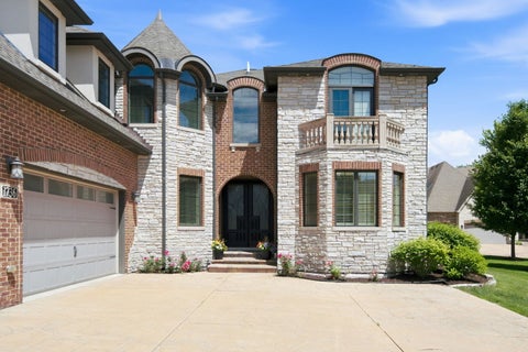 Tiny photo for 1736 Brian Grant Court, Downers Grove, IL 60516 (MLS # 12692340)