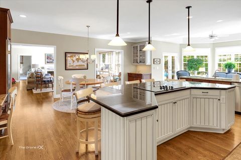 Tiny photo for 2255 Pebble Creek Drive, Lisle, IL 60532 (MLS # 12475451)