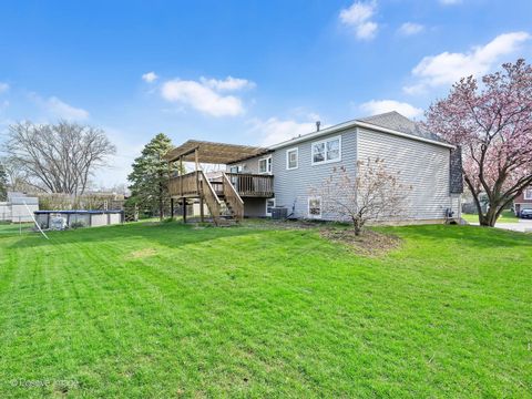 Tiny photo for 8110 Norwood Court, Woodridge, IL 60517 (MLS # 12614638)