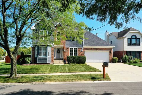 Tiny photo for 47 S JOSEPHINE Court, Des Plaines, IL 60016 (MLS # 12495304)