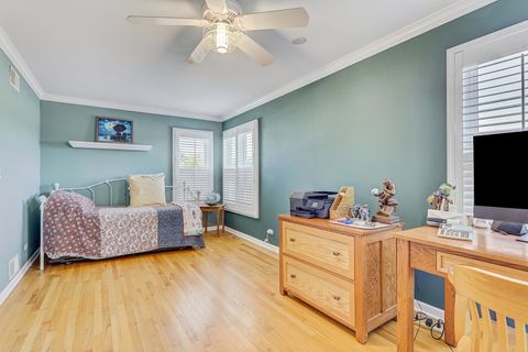 Tiny photo for 47 S JOSEPHINE Court, Des Plaines, IL 60016 (MLS # 12495304)