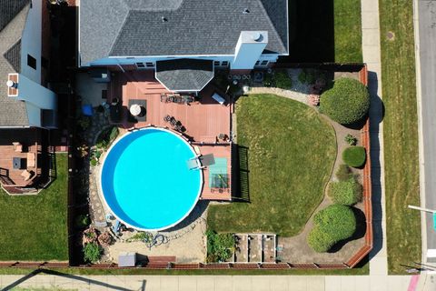 Tiny photo for 47 S JOSEPHINE Court, Des Plaines, IL 60016 (MLS # 12495304)