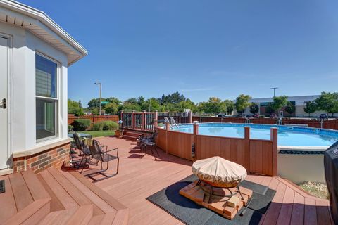 Tiny photo for 47 S JOSEPHINE Court, Des Plaines, IL 60016 (MLS # 12495304)