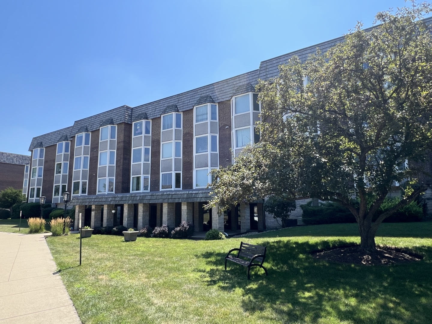 500 Thames Parkway 1F