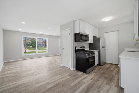 Tiny photo for 249 Shawnee Drive, Carol Stream, IL 60188 (MLS # 12607880)