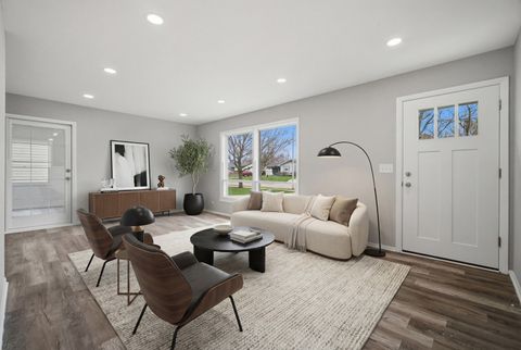 Tiny photo for 249 Shawnee Drive, Carol Stream, IL 60188 (MLS # 12607880)