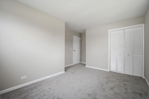 Tiny photo for 249 Shawnee Drive, Carol Stream, IL 60188 (MLS # 12607880)