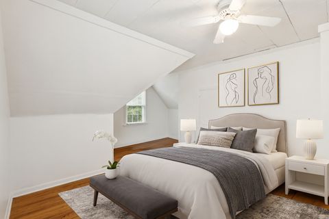 Tiny photo for 2321 Lee Street, Evanston, IL 60202 (MLS # 12521016)