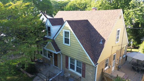 Tiny photo for 2321 Lee Street, Evanston, IL 60202 (MLS # 12521016)