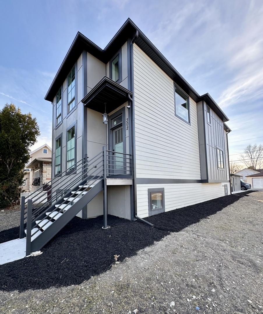 302 S 7th Avenue