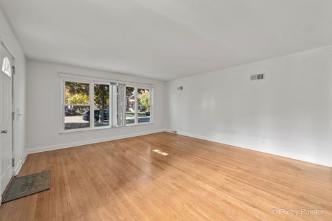 Tiny photo for 4343 Amelia Avenue, Lyons, IL 60534 (MLS # 12517050)