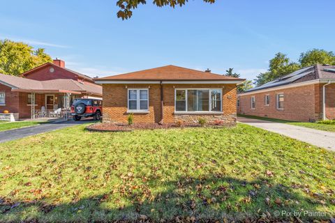 Photo of 4343 Amelia Avenue, Lyons, IL 60534 (MLS # 12517050)