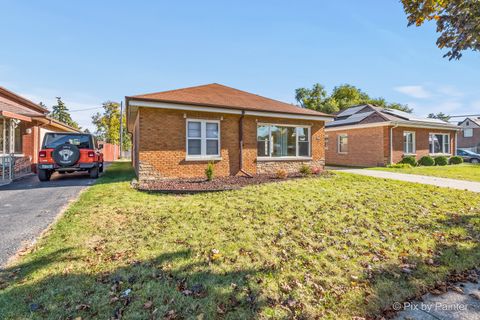 Tiny photo for 4343 Amelia Avenue, Lyons, IL 60534 (MLS # 12517050)