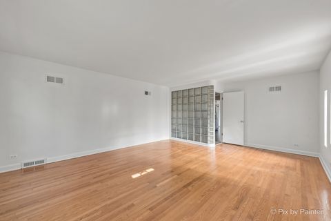 Tiny photo for 4343 Amelia Avenue, Lyons, IL 60534 (MLS # 12517050)