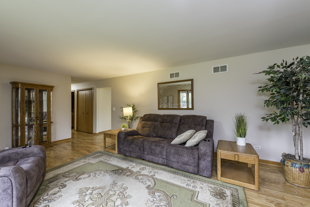 38689 N Boulevard View Avenue