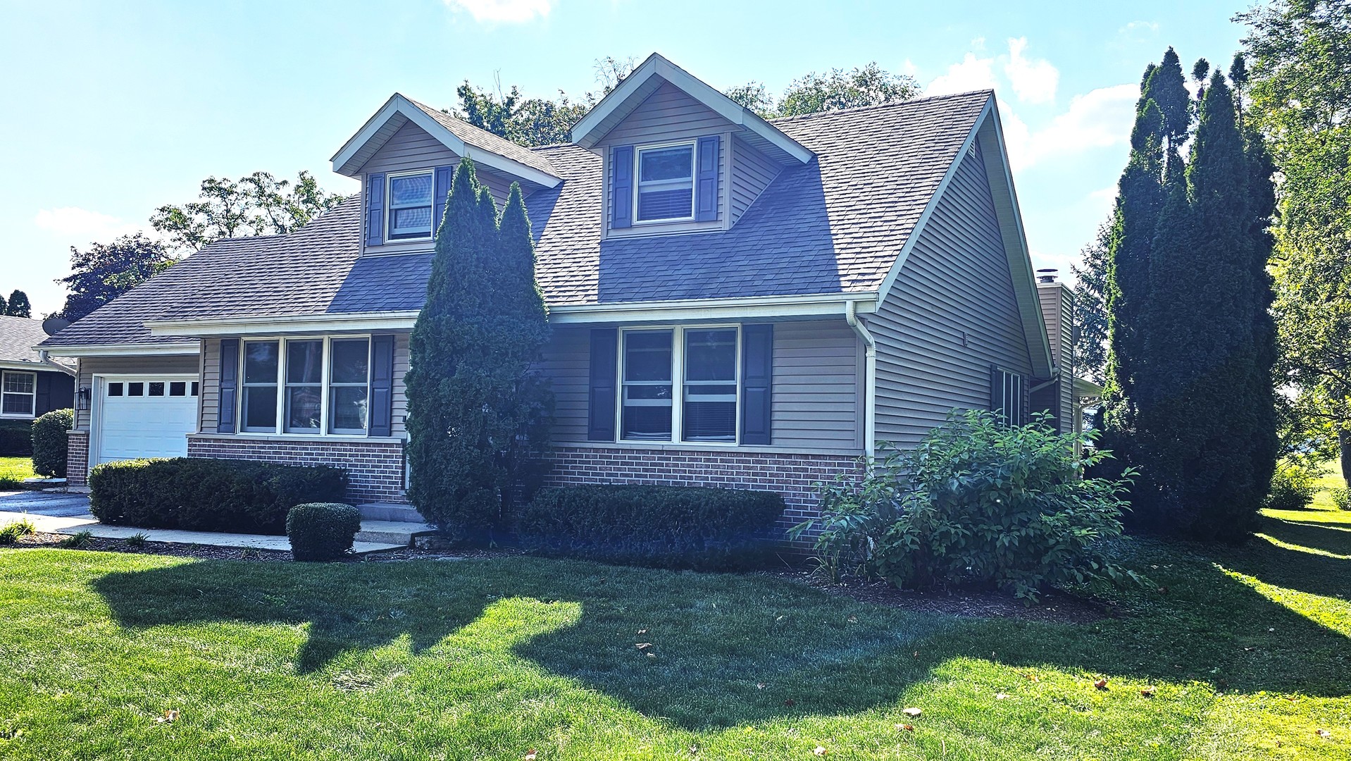 205 N Lincoln Street