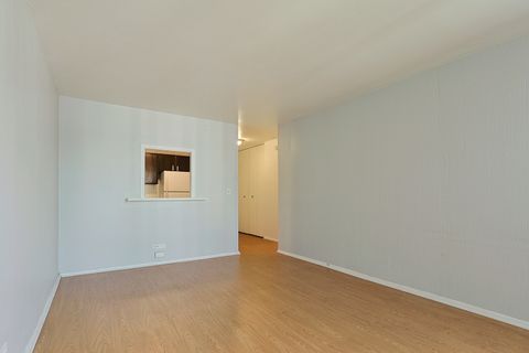 Tiny photo for 400 E RANDOLPH Street #3212, Chicago, IL 60601 (MLS # 12460195)