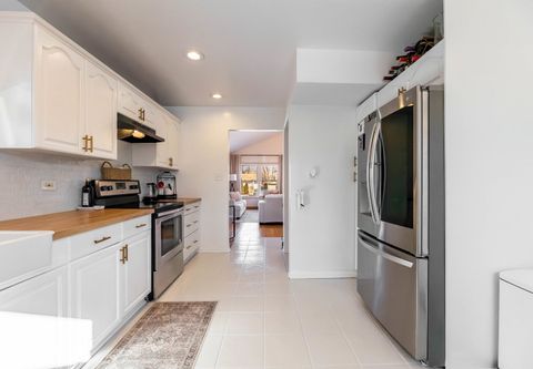 Tiny photo for 15020 Park Avenue, Oak Forest, IL 60452 (MLS # 12552912)