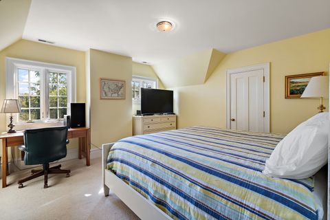 Tiny photo for 640 Hill Road, Winnetka, IL 60093 (MLS # 12447231)