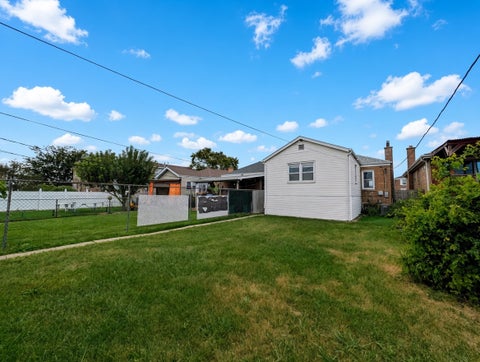 Tiny photo for 6639 S Knox Avenue, Chicago, IL 60629 (MLS # 12752213)