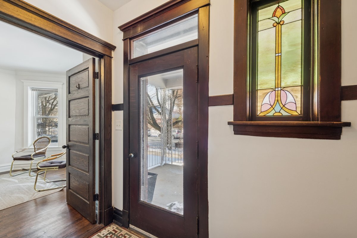 1122 S Oak Park Avenue