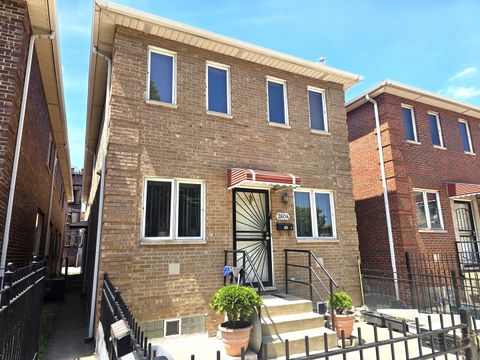 Photo of 2604 S Emerald Avenue #C, Chicago, IL 60616 (MLS # 12653343)
