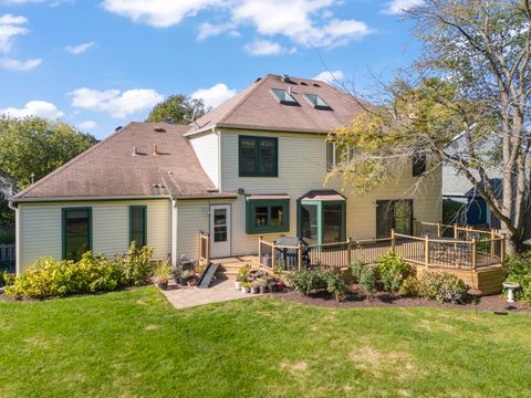 Tiny photo for 73 Venetian Way Circle, Wheaton, IL 60189 (MLS # 12504670)