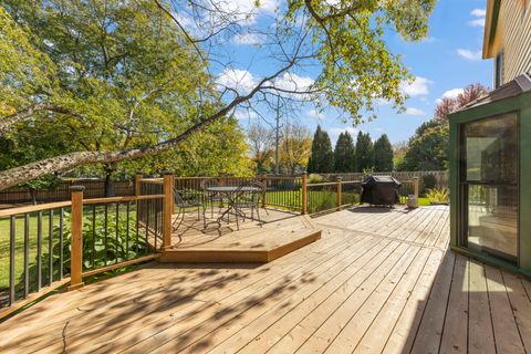 Tiny photo for 73 Venetian Way Circle, Wheaton, IL 60189 (MLS # 12504670)
