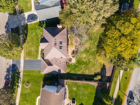 Tiny photo for 73 Venetian Way Circle, Wheaton, IL 60189 (MLS # 12504670)