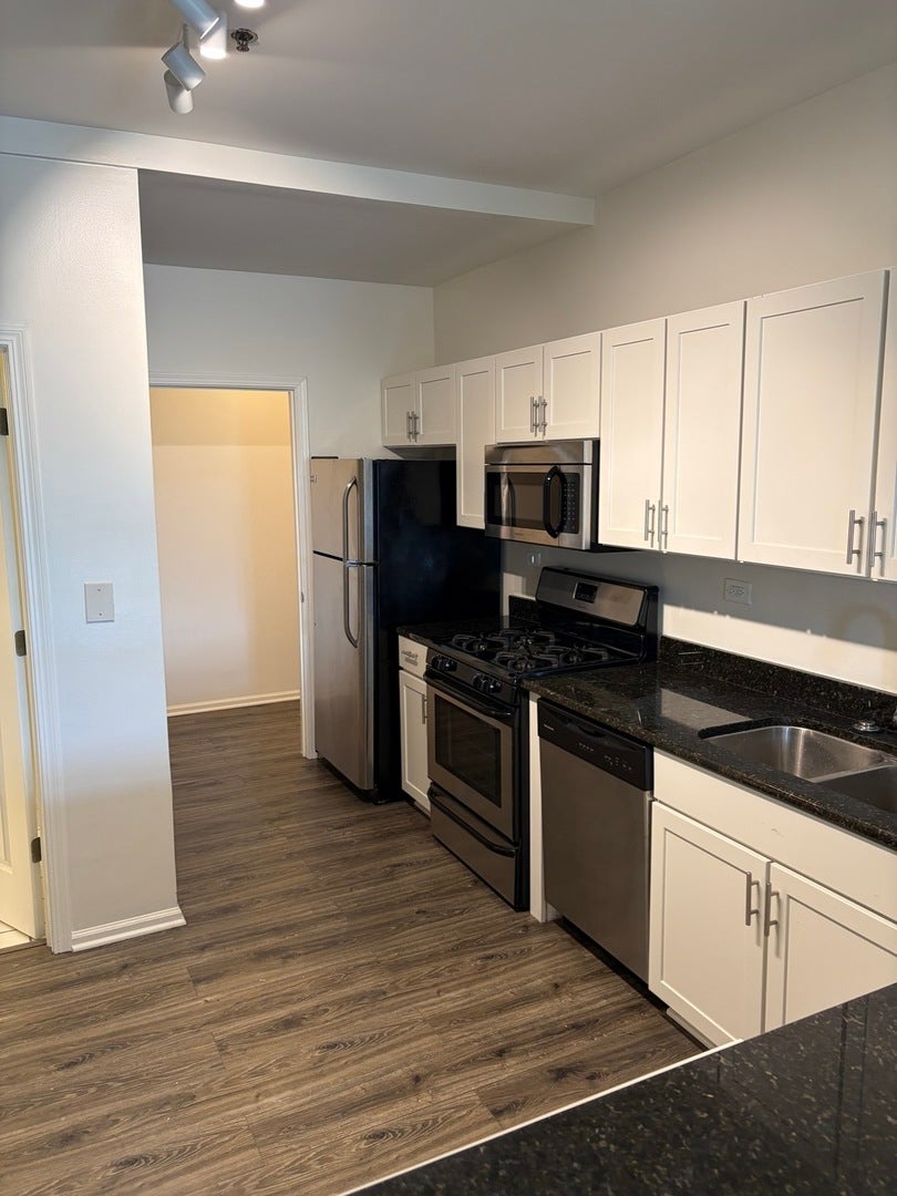 625 Deerfield Road 309