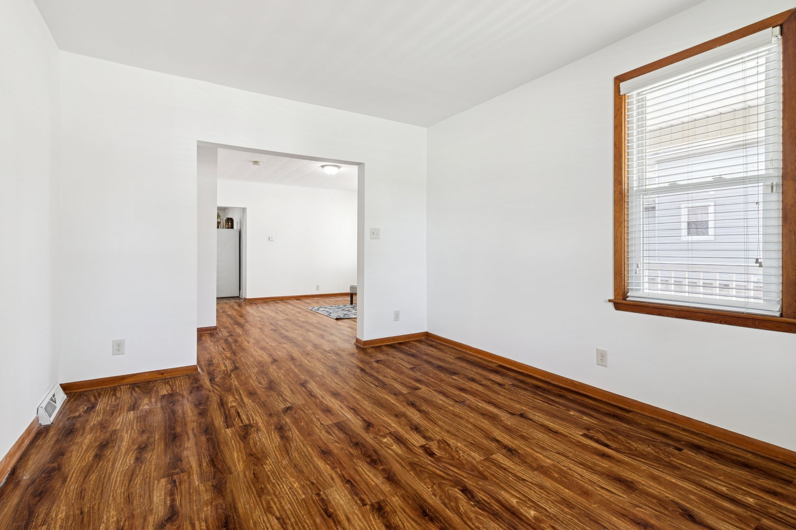 392 W Exchange Street