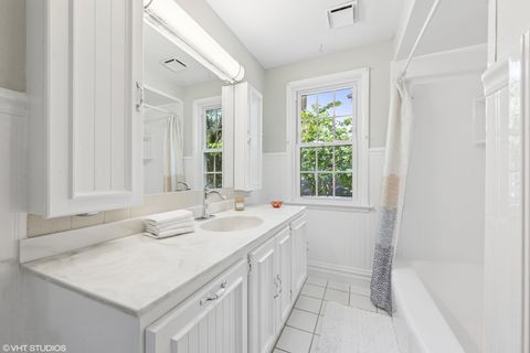 Tiny photo for 220 E Elm Street, Wheaton, IL 60189 (MLS # 12394074)