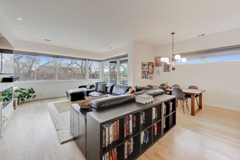 Tiny photo for 4410 N Troy Street #301, Chicago, IL 60625 (MLS # 12576899)