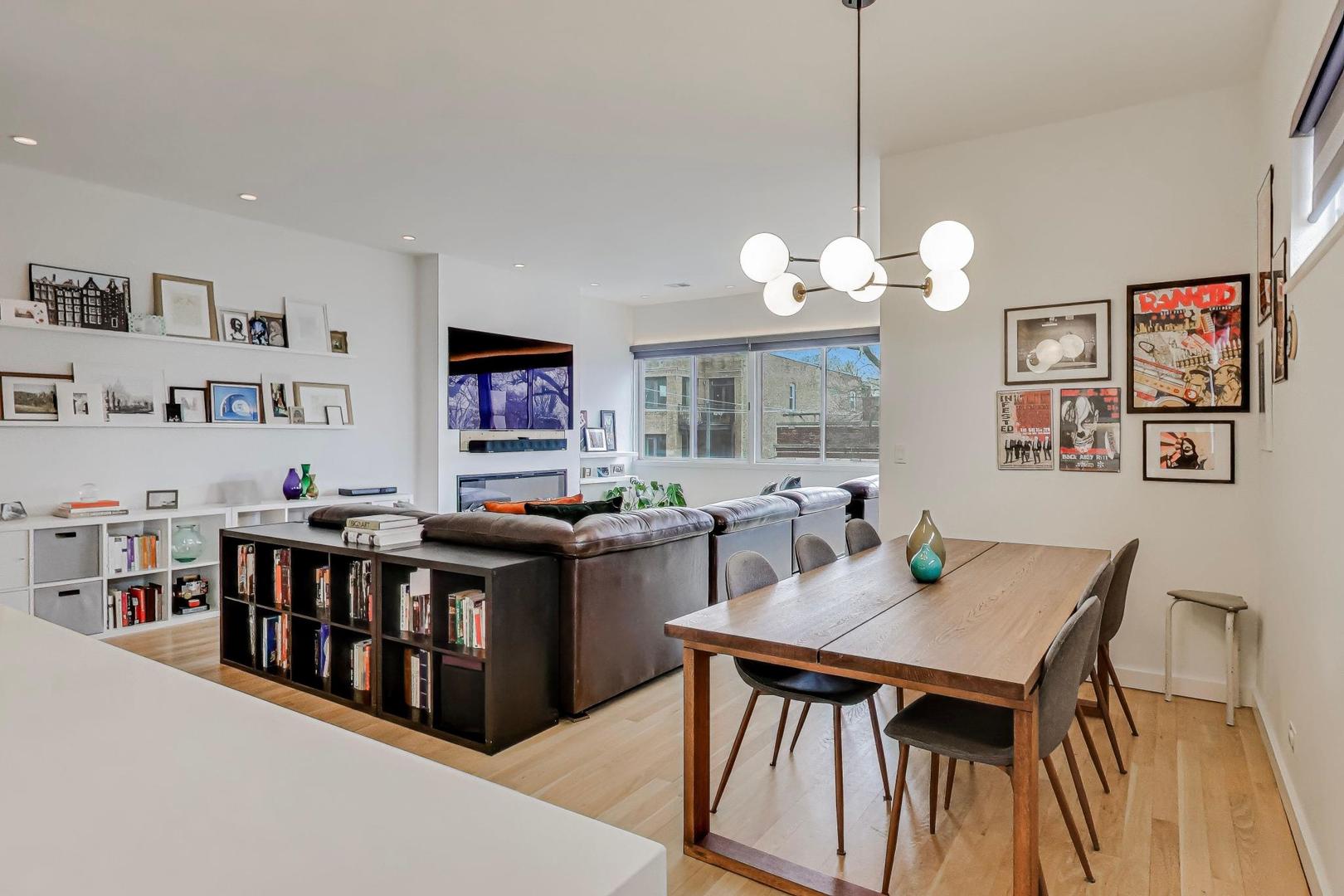 4410 N Troy Street 301